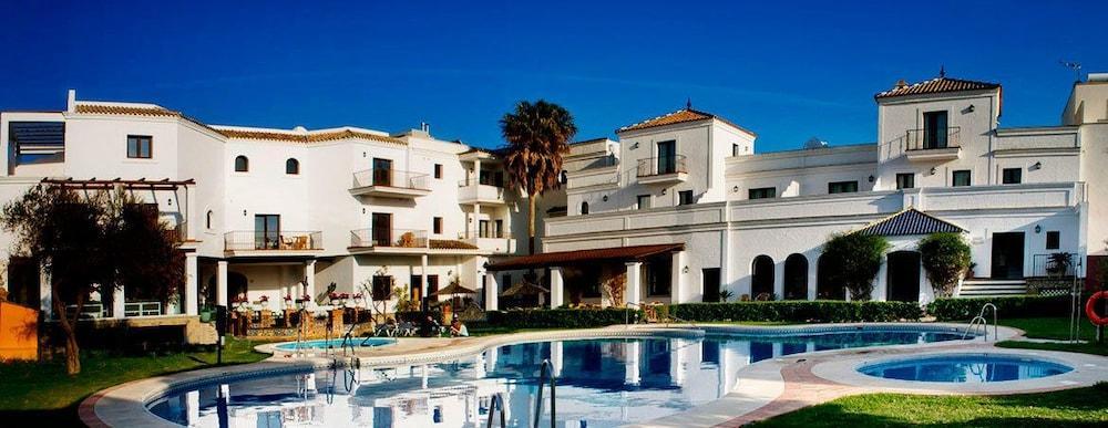 Hostal Dona Lola Marina ساهارا ذي لوس أتونِس المظهر الخارجي الصورة